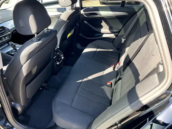 BMW 520 (14/29)
