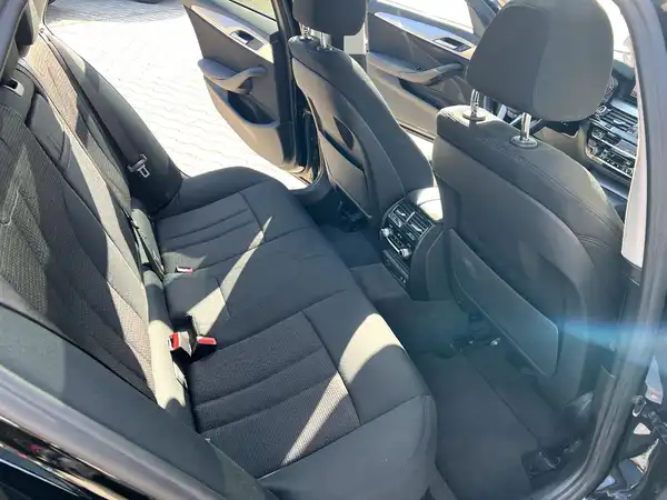 BMW 520 (17/29)
