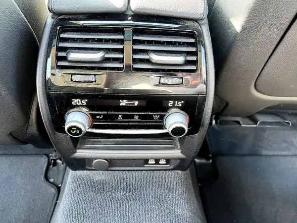 BMW 520 (19/29)