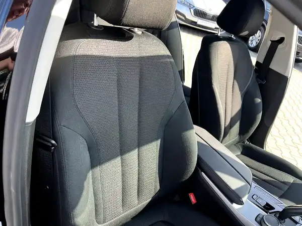 BMW 520 (23/29)
