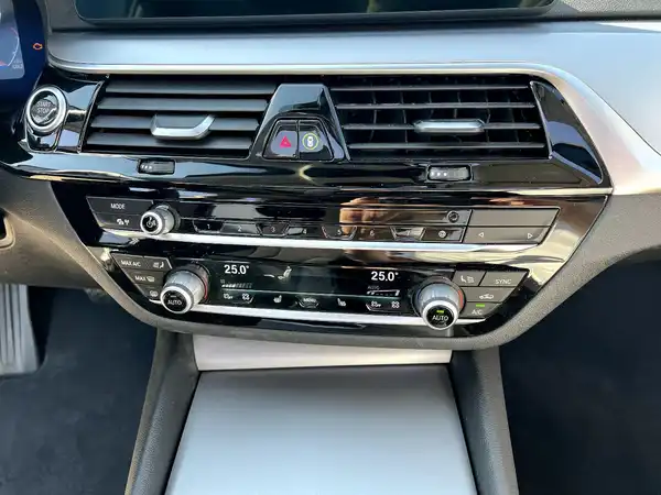 BMW 520 (27/29)