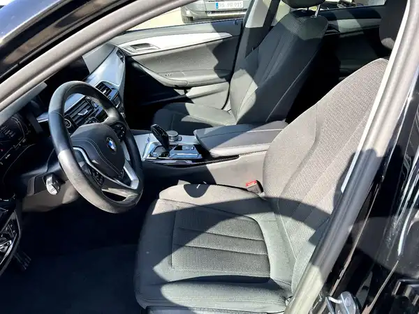 BMW 520 (9/29)