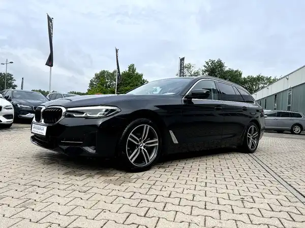 BMW 520 (1/28)