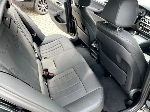 BMW 520 (16/28)