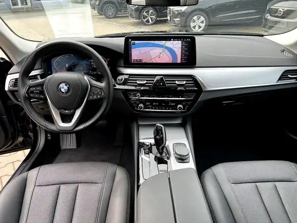 BMW 520 (19/28)