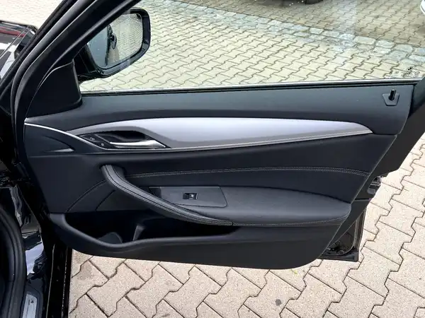 BMW 520 (21/28)