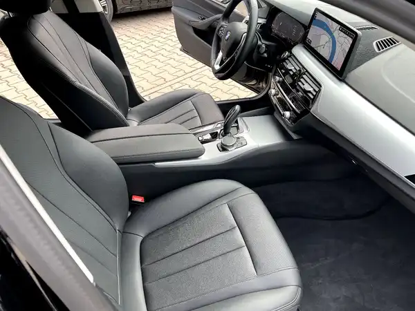 BMW 520 (22/28)
