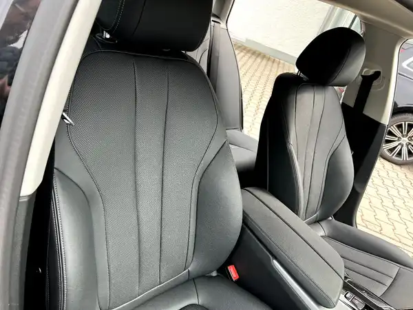 BMW 520 (23/28)