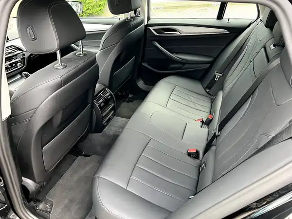 BMW 520 (13/28)