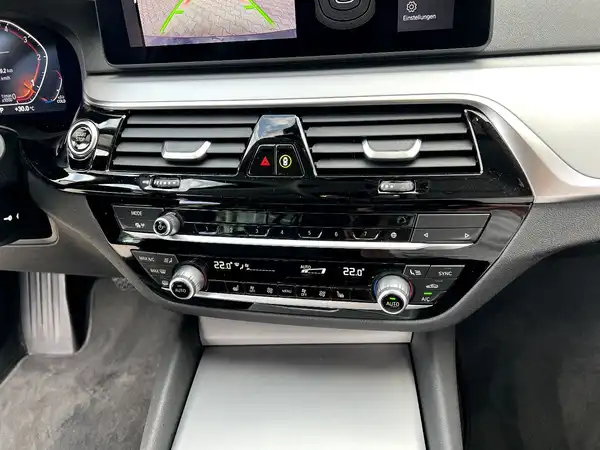 BMW 520 (25/28)
