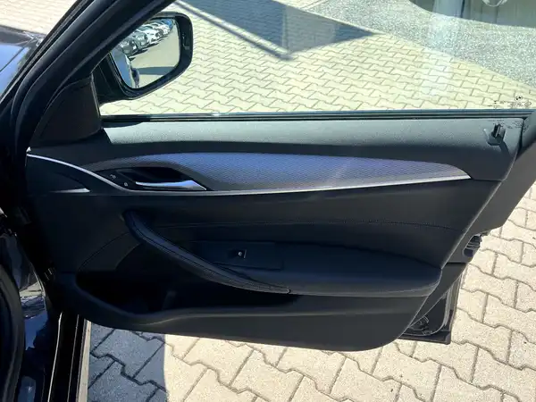 BMW 530 (20/27)