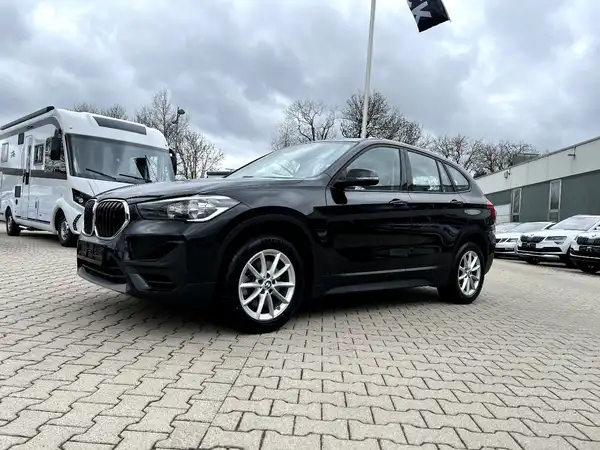 BMW X1 (1/28)