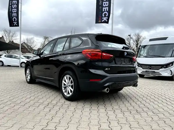 BMW X1 (2/28)