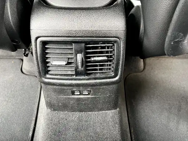 BMW X1 (18/28)