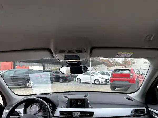 BMW X1 (20/28)