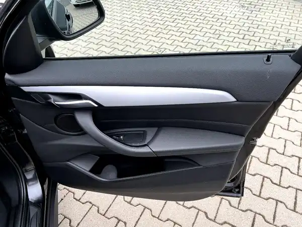BMW X1 (21/28)