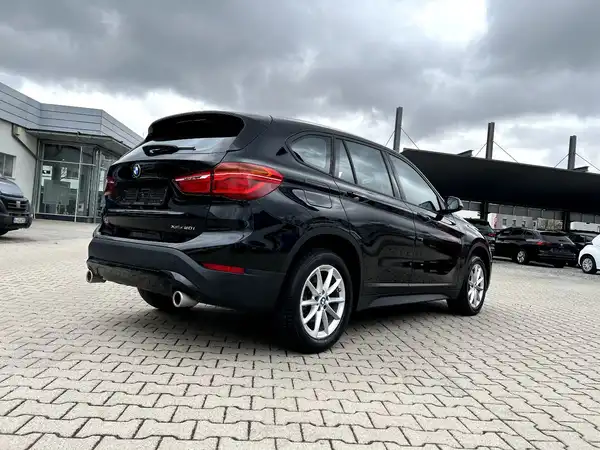 BMW X1 (4/28)