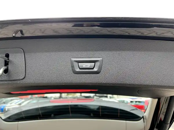 BMW X1 (8/28)
