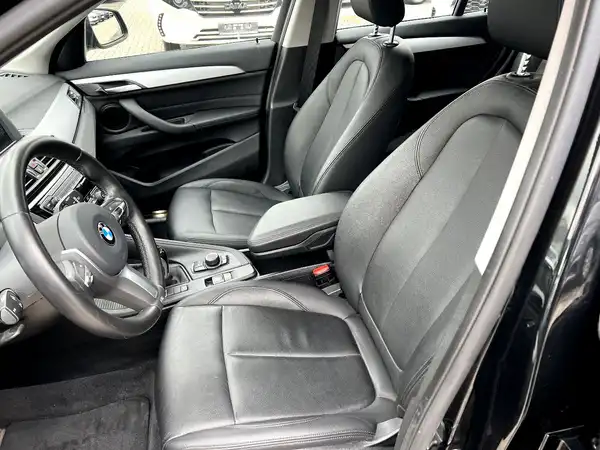 BMW X1 (9/28)