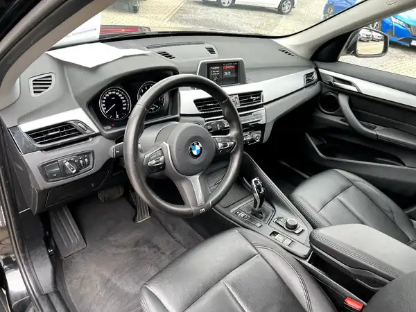 BMW X1 (10/28)