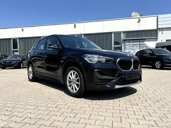 BMW X1 (5/29)