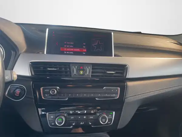 BMW X2 (11/17)