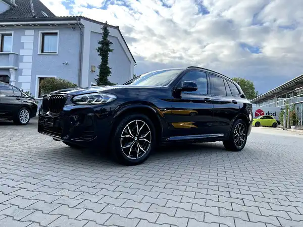 BMW X3 (1/28)