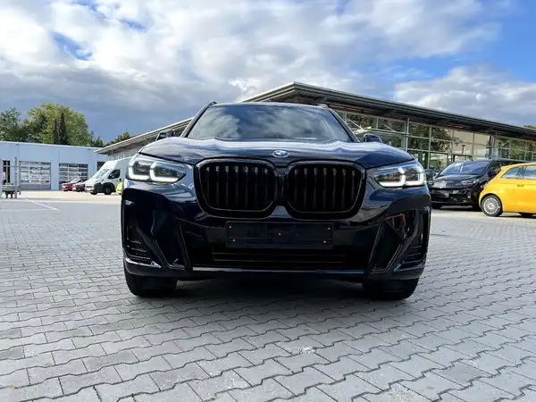 BMW X3 (5/28)
