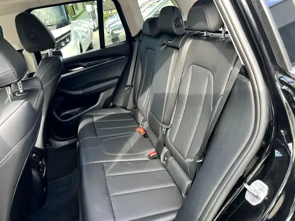 BMW X3 (14/28)