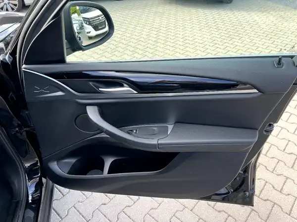 BMW X3 (21/28)
