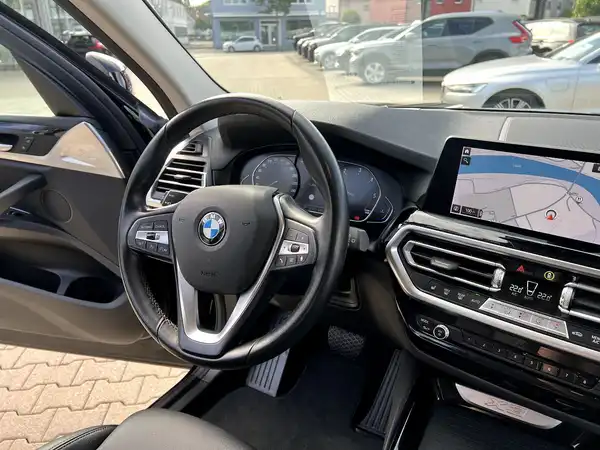BMW X3 (27/28)