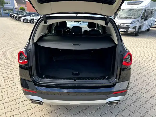 BMW X3 (7/28)