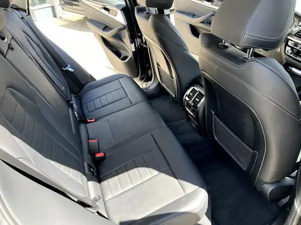 BMW X3 (16/28)