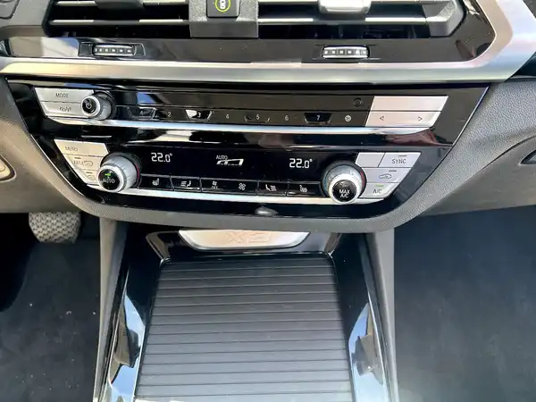 BMW X3 (25/28)