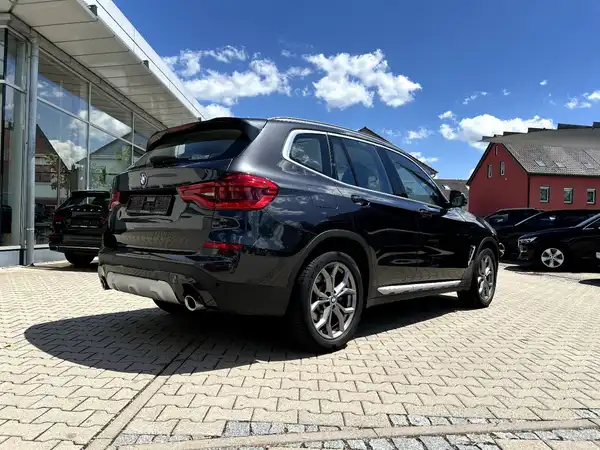BMW X3 (4/28)
