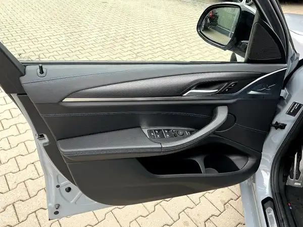 BMW X3 (11/29)