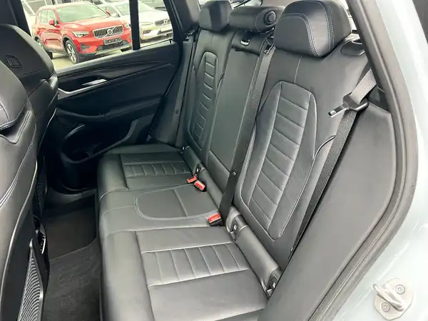 BMW X3 (14/29)