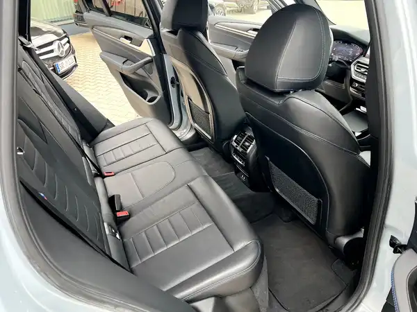 BMW X3 (16/29)