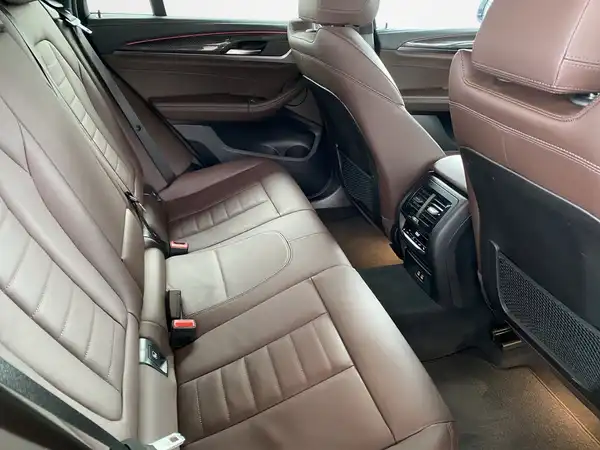 BMW X4 (13/21)