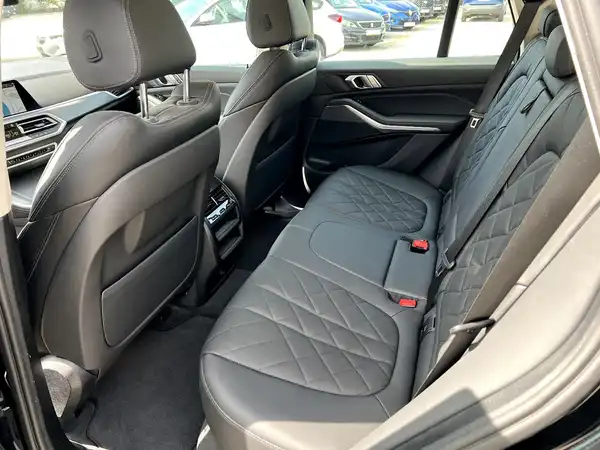 BMW X5 (14/29)