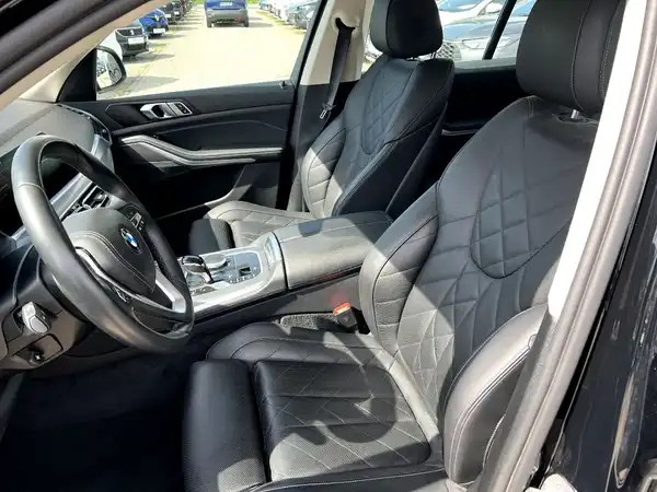 BMW X5 (10/29)