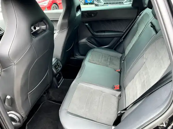 CUPRA ATECA (12/27)