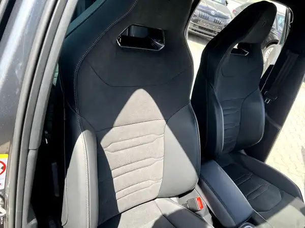 CUPRA ATECA (23/28)