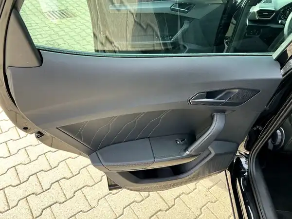 CUPRA FORMENTOR (11/27)