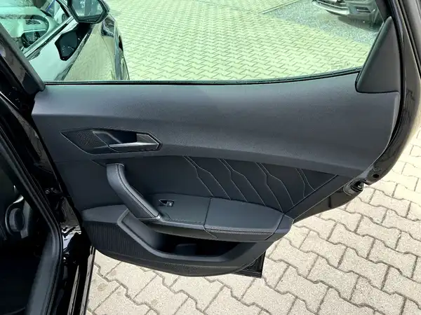 CUPRA FORMENTOR (14/27)