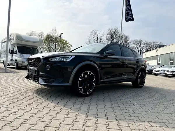 CUPRA FORMENTOR (1/27)