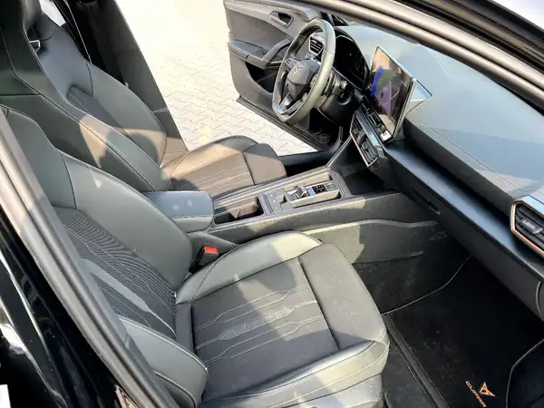 CUPRA FORMENTOR (22/27)