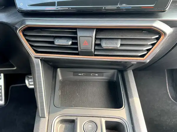 CUPRA FORMENTOR (25/27)