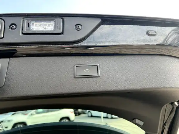 CUPRA FORMENTOR (8/27)