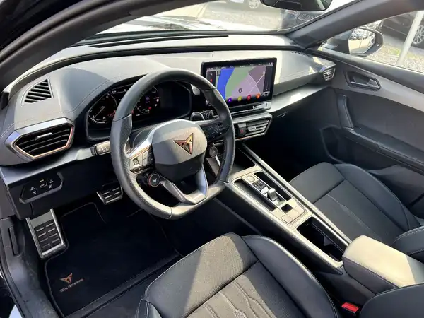CUPRA FORMENTOR (10/27)